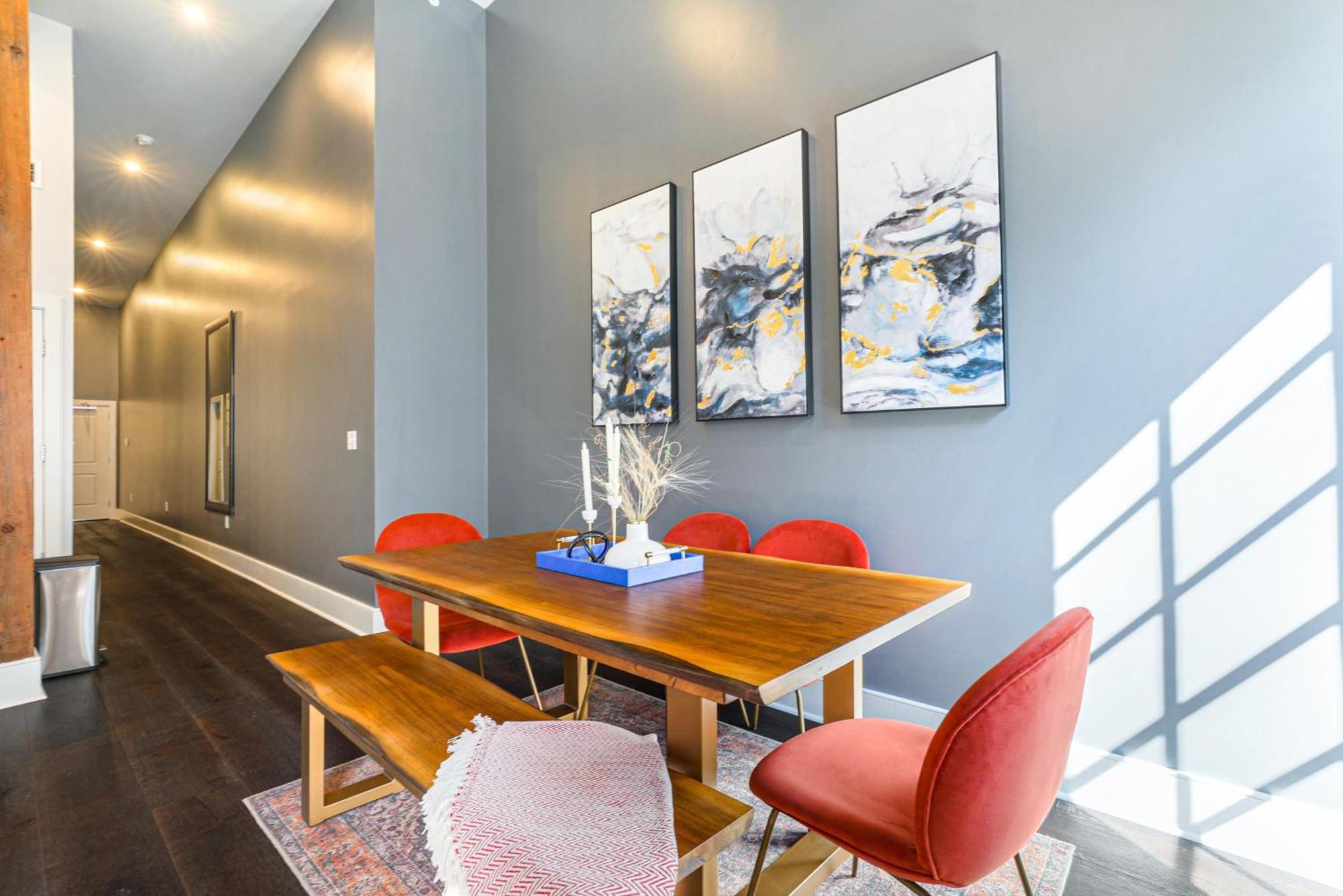 The Steamboat Apartment