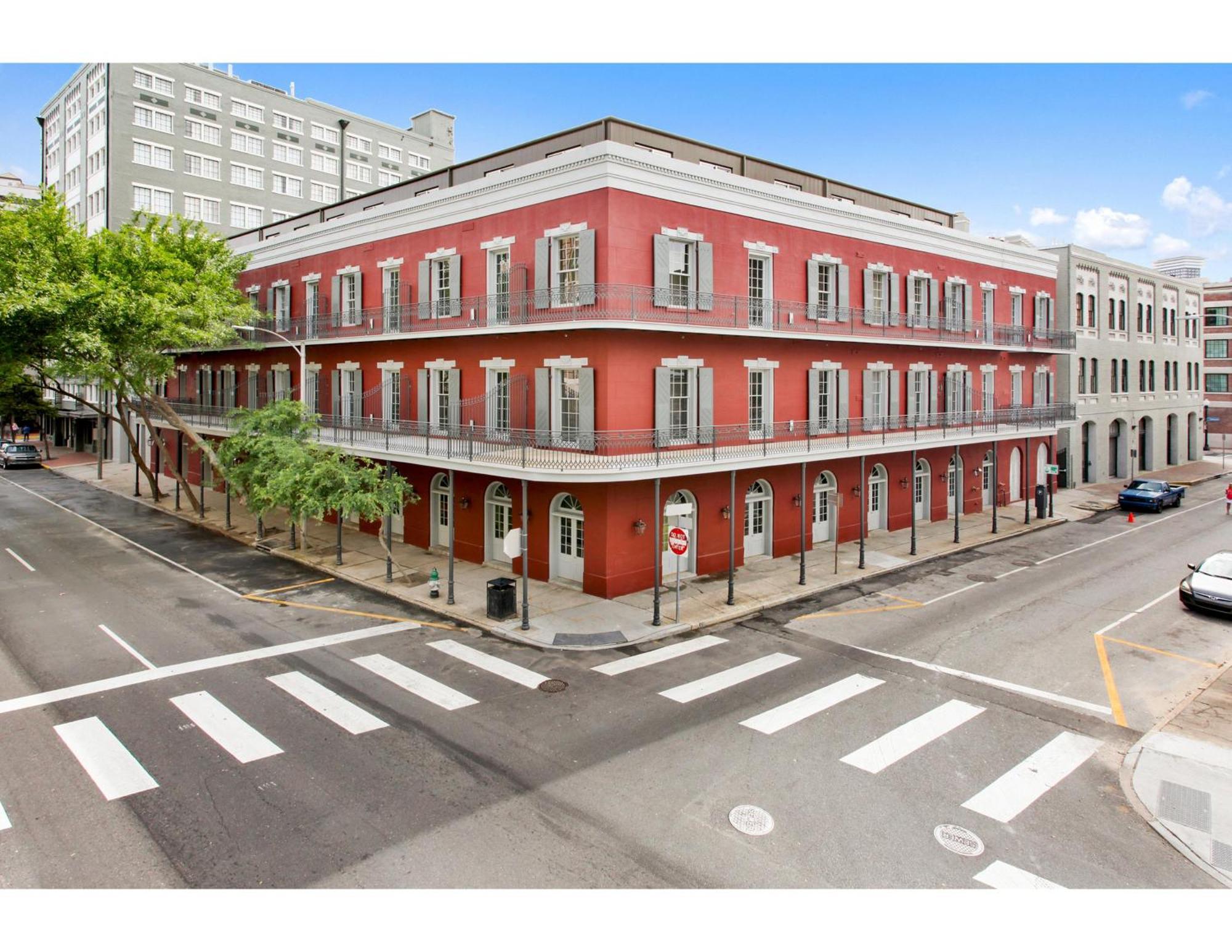 The Steamboat Apartment